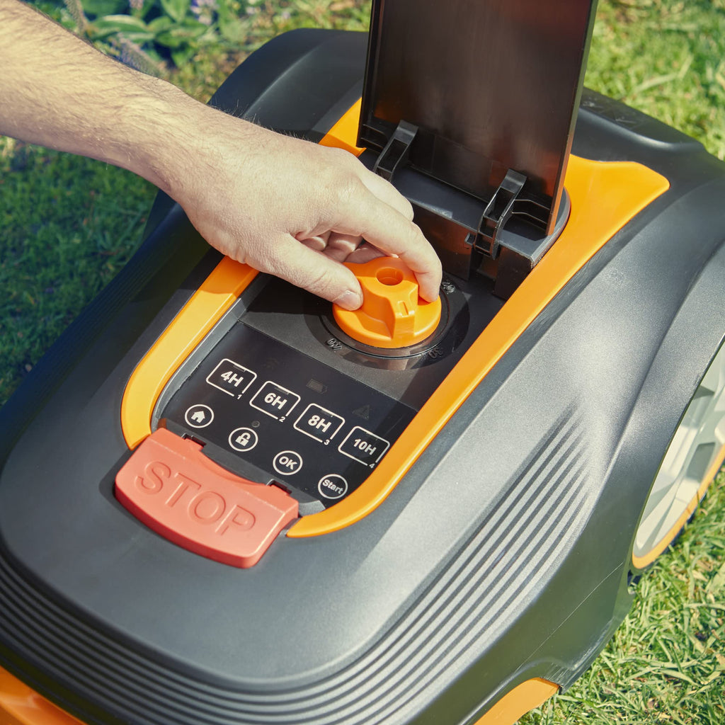 LawnMaster L10 Robot Lawnmower with Charging Station & Boundary Wire, 400m2