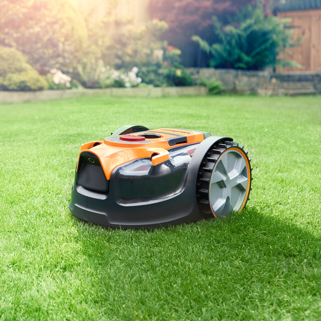 LawnMaster OcuMow 16 Vision Robot Lawnmower, 2 Batteries & Charger, 300m2